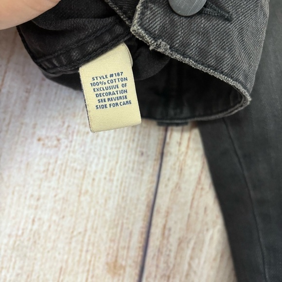 Cabi Womens Distressed Denim Jacket size Medium - Picture 4 of 10